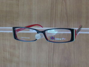 專業(yè)醫(yī)學(xué)驗(yàn)光，平價(jià)品質(zhì)眼鏡 南京東路寫字樓迎來(lái)全新眼鏡直銷店